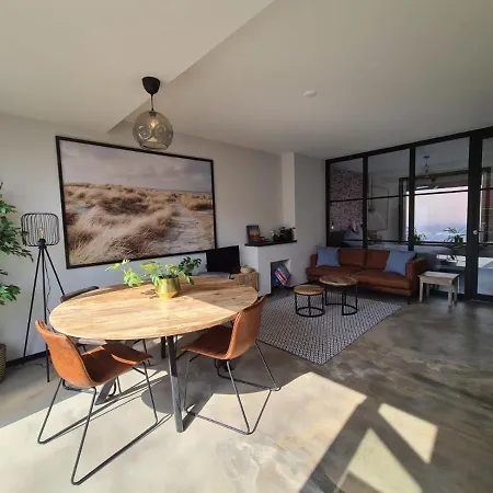 De Boulevard 2 شقة