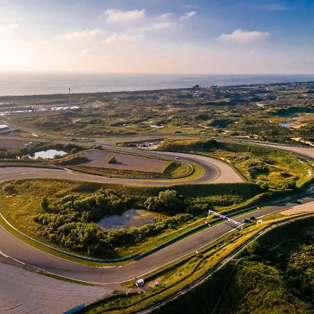 アパート De Boulevard 2 ザントフォールト